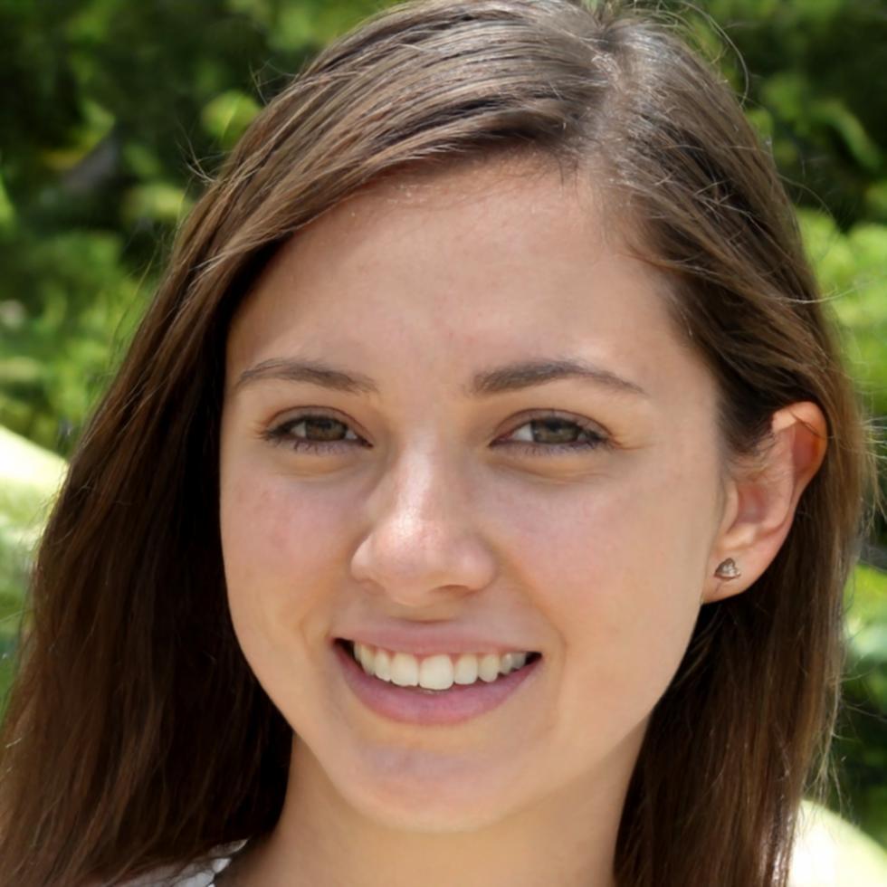 Sienna Kowalski, Financial Analysis Expert